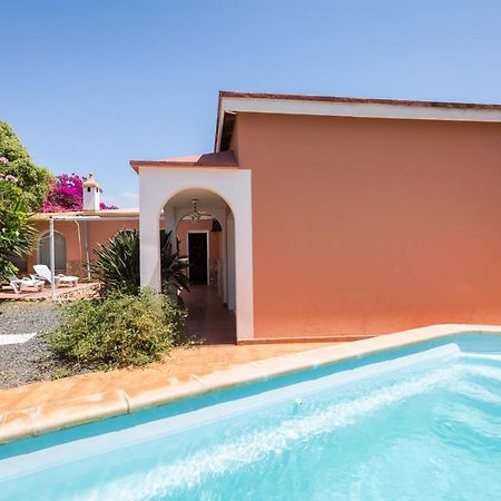 Home2Book Quiet Villa With Private Pool Triquivijate Εξωτερικό φωτογραφία